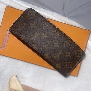 Louis Vuitton Clémence Wallet. Gently used but in perfect condition. Valued $590